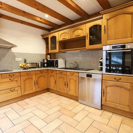 Demi-chalet, 4 Chambres, Sauna, Acces Facile Aux Remontees, Ideal Pour 11 Pers. - Fr-1-676-18 아파트