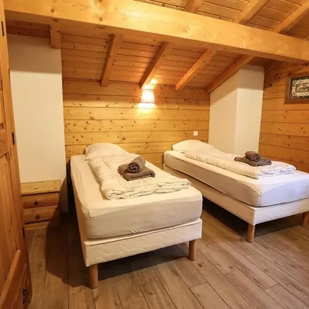 Demi-chalet, 4 Chambres, Sauna, Acces Facile Aux Remontees, Ideal Pour 11 Pers. - Fr-1-676-18 아파트