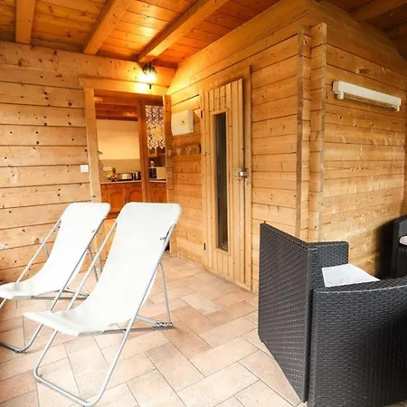 아파트 Demi-chalet, 4 Chambres, Sauna, Acces Facile Aux Remontees, Ideal Pour 11 Pers. - Fr-1-676-18 *